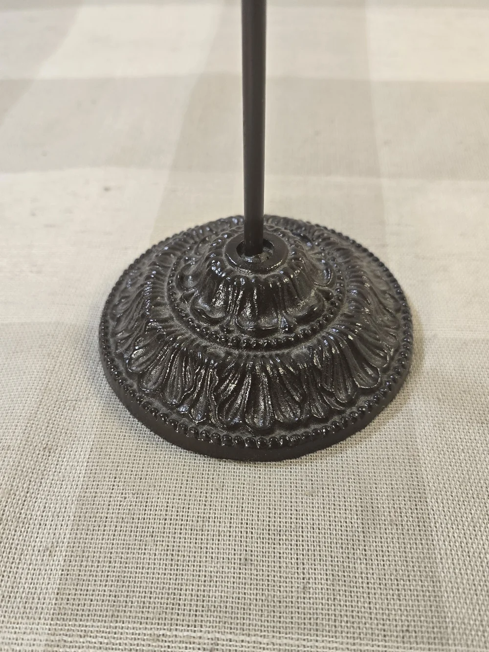 N/A metal cast